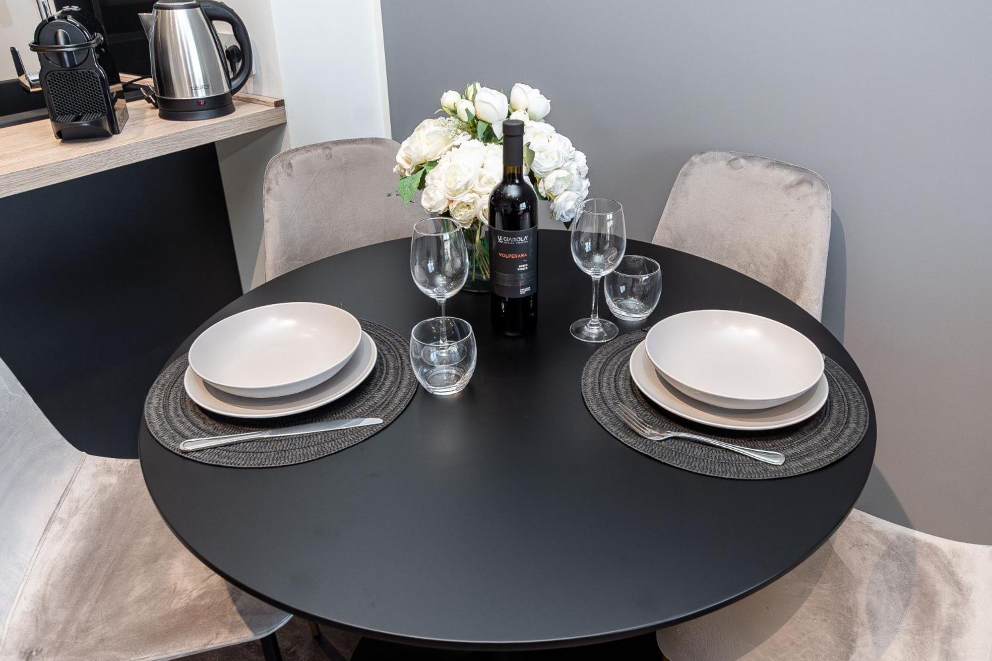 Free Parking In Luxury Suite With City View - Steps To Brignole Train Station جنوة المظهر الخارجي الصورة